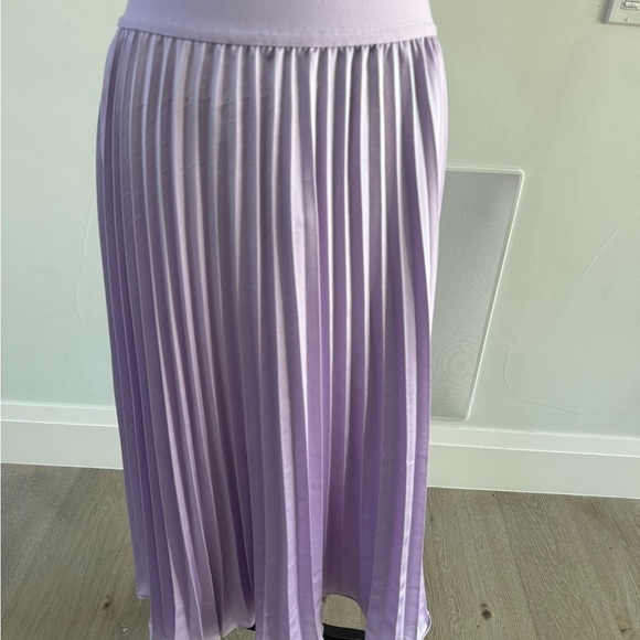 New Lavender Pleated Skirt size M/L - Picture 3 of 7